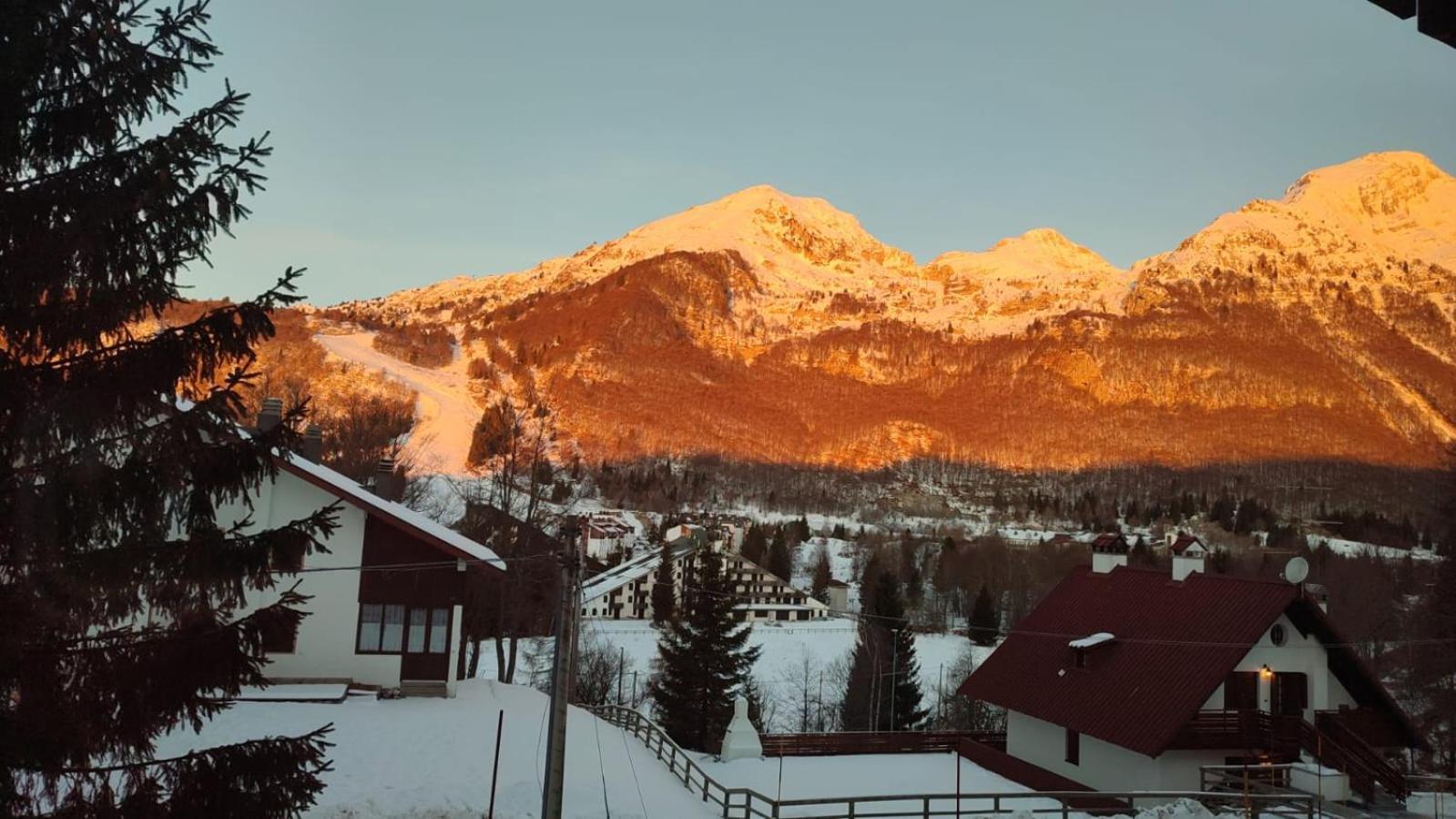 Ferienwohnung La Finestrella Alpina Piancavallo Exterior foto